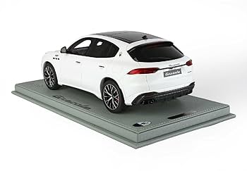 【美品】マセラティ レヴァンテ モデルカー ホワイト1/18 BBR製 美品】マセラティ レヴァンテ モデルカー ホワイト1/18 BBR製 美